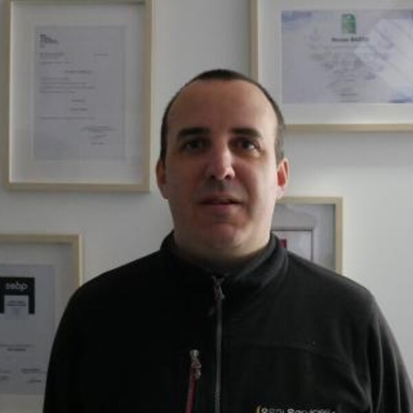 Nicolas 